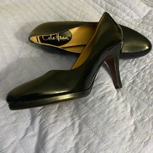 Cole hann patent leather pumps